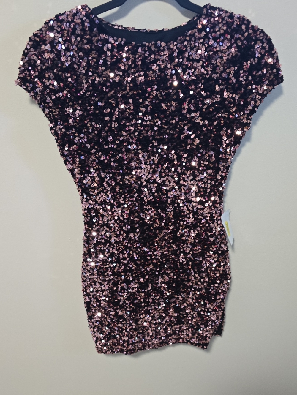 NWT B. Darlin Black Deep Pink Sequin Cap Sleeve Mini Dress Size 3/4 XS/S